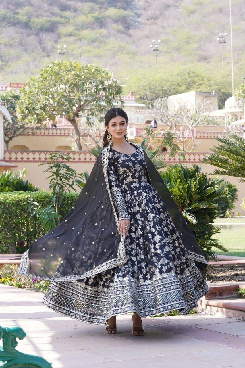 Black Sequins Viscose Jacquard Suit