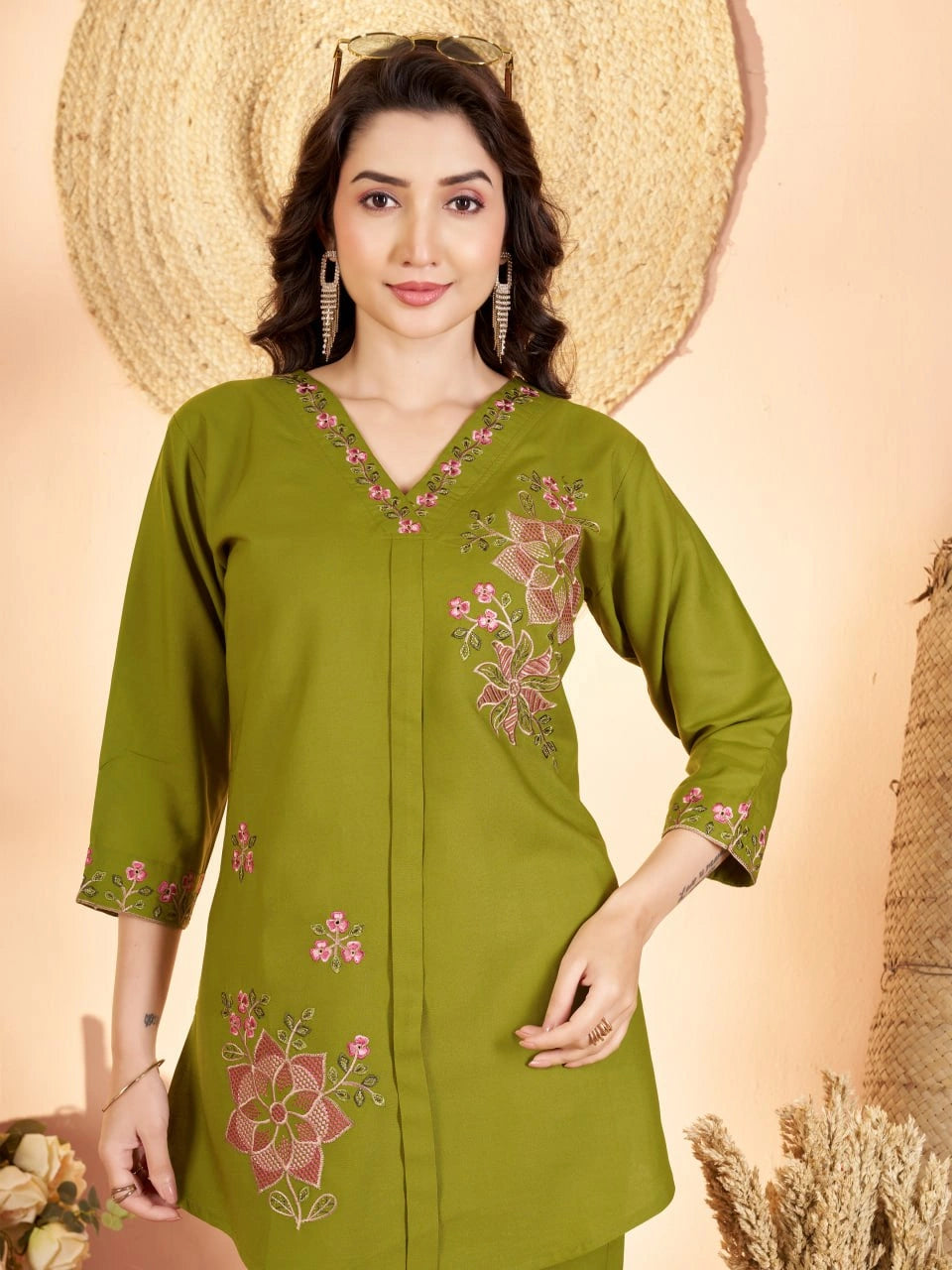 android green multi thread embroidered coord set kalyanja kc12 upper body close up