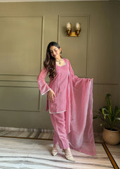 Baby pink silk blend suit - U-neck full sleeve front