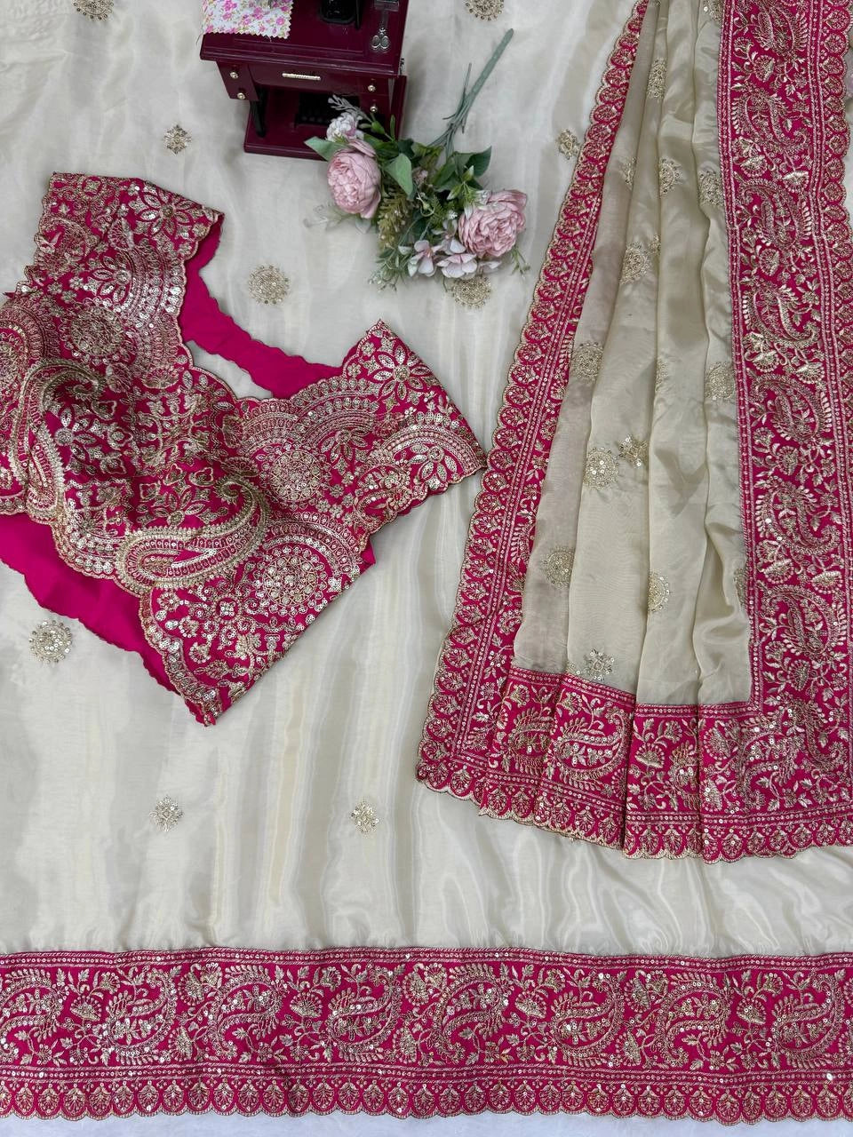 Beige Organza Silk Saree – Flat Lay Blouse Piece & Border Detail KS404