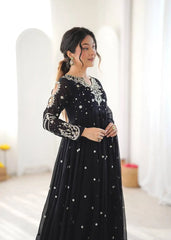 Black Suit Half Body Side View Sleeve Embroidery Detail – KU246