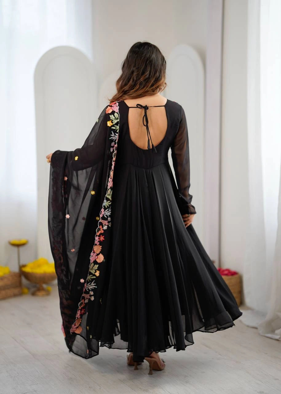 Black Floral Embroidered Anarkali Suit back shot open dori tie-up – Kalyanja KU302