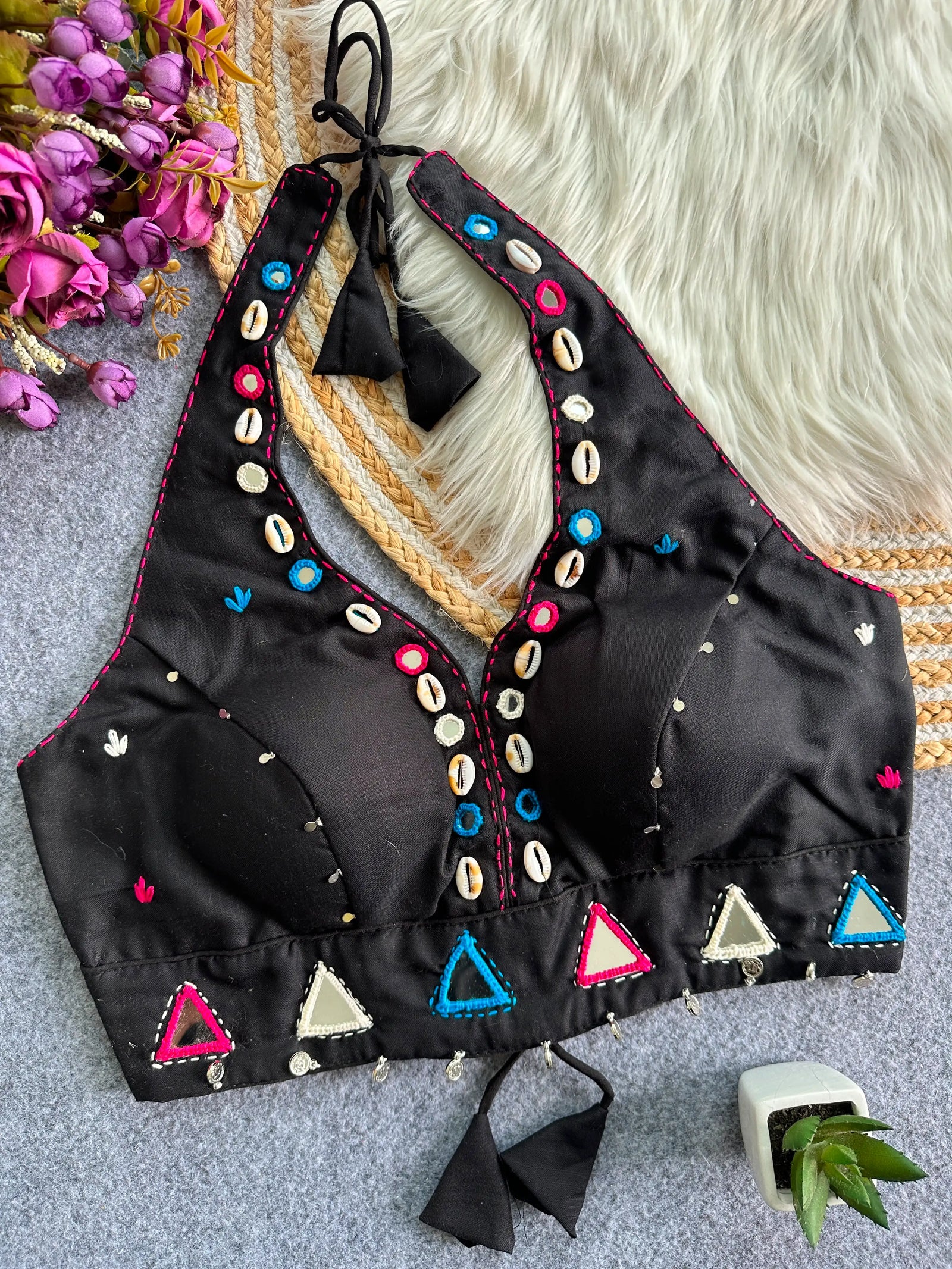 Black Handwork Mirror Work Blouse front view – V-neck cowrie shells mirrors KB43 Kalyanja