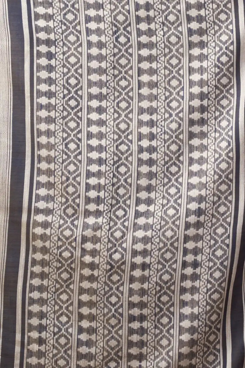 Black Jacquard Weaving Saree – Back Drape View KS365