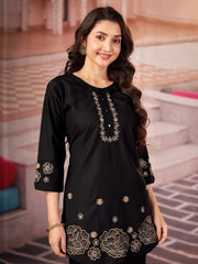 black multi thread embroidered coord set kalyanja kc13 round neck embroidery close up