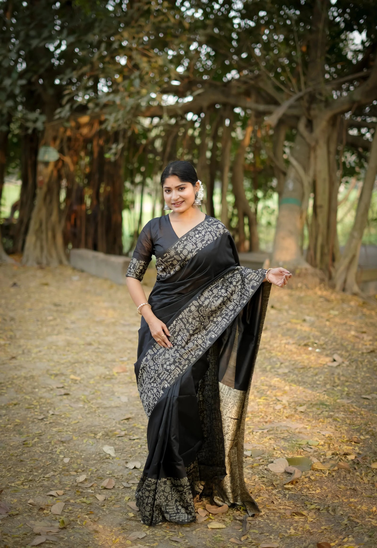Black Gala Border Pattern Raw Silk Saree - kalyanja