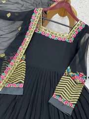 Black Suit complete set flatlay pant dupatta display KU264