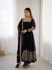 Black Sequins Embroidered Suit Anarkali model front view square neck KU264