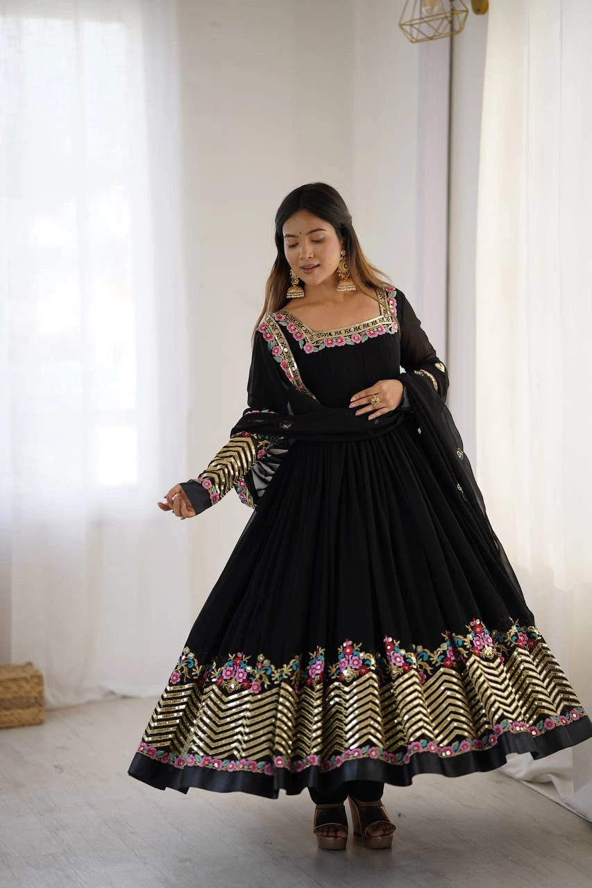 Black Sequins Embroidered Suit full length model faux blooming KU264