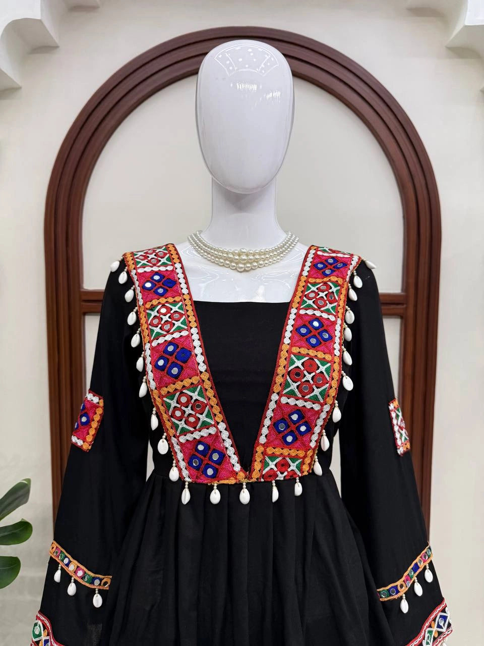 Black Thread Embroidered Coord Set – Mirror Kodi Work Kediya Palazzo | Kalyanja | KC14