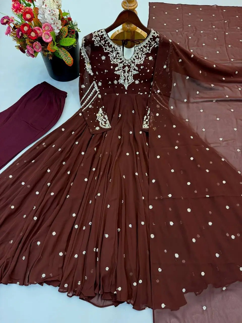 Brown Embroidered Suit KU246 neckline stone sequin embroidery close-up