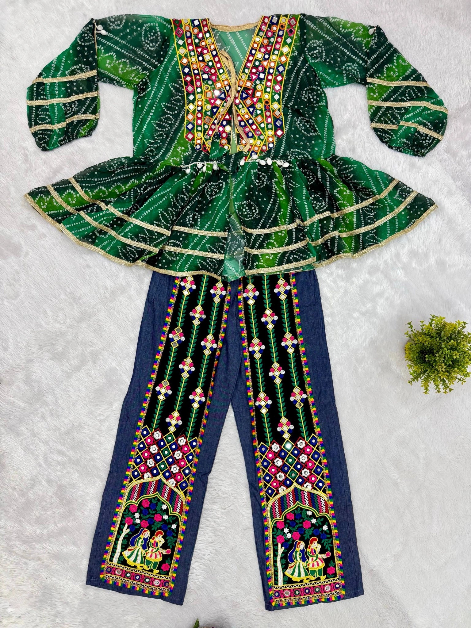 Green Bandhani Kediya Coord Set embroidered jeans close up Kalyanja KC20