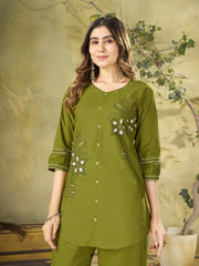 Green Cotton Blend Coord Set – Upper Body Close Up – KC11