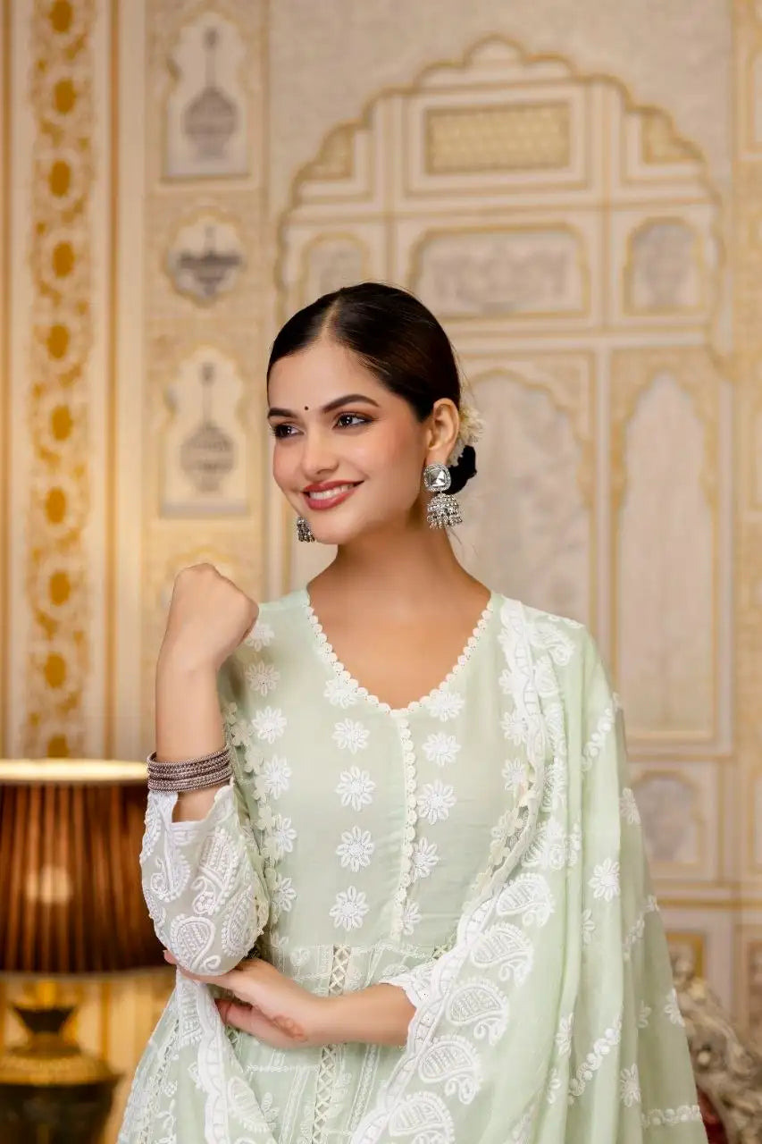 Light Pastel Green Suit Neckline Close-Up Lakhnowi Work – KU261