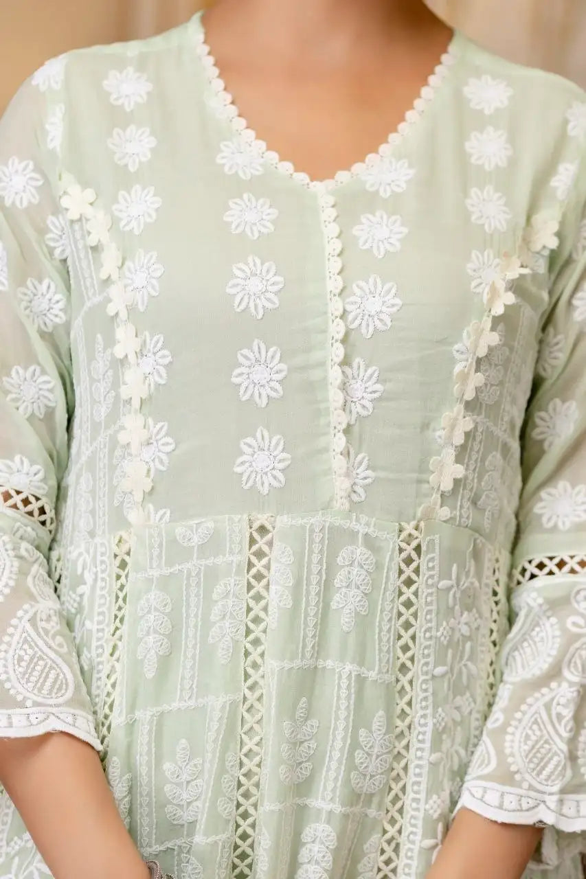 Light Pastel Green Suit Close-Up Thread Embroidery Detail – KU261