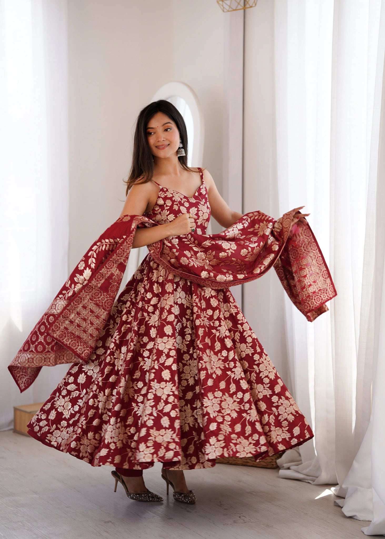 Maroon Anarkali suit worn with Banarasi zari border dupatta