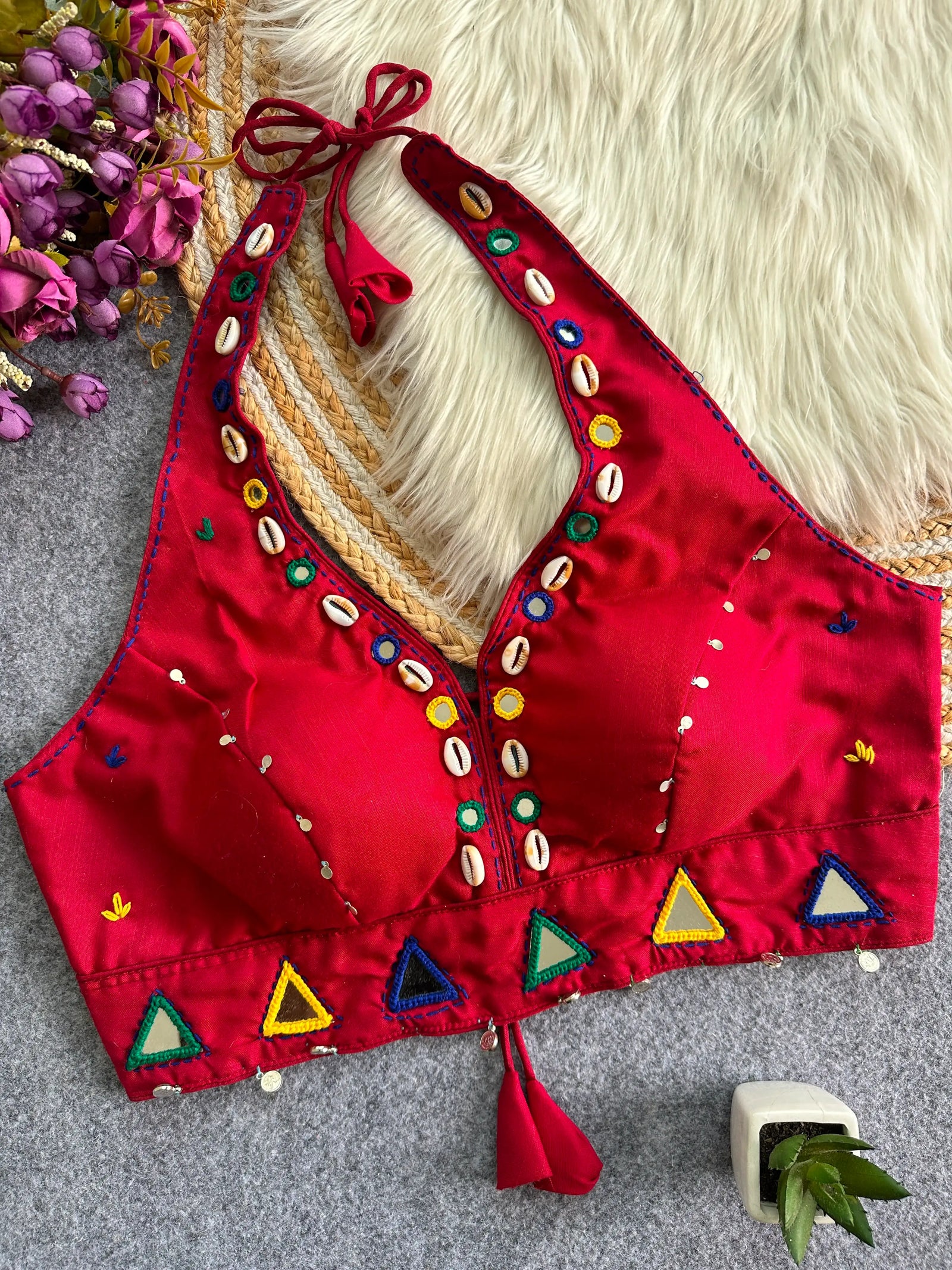 Maroon Handwork Mirror Work Blouse front view – V-neck cowrie shells mirrors KB43 Kalyanja