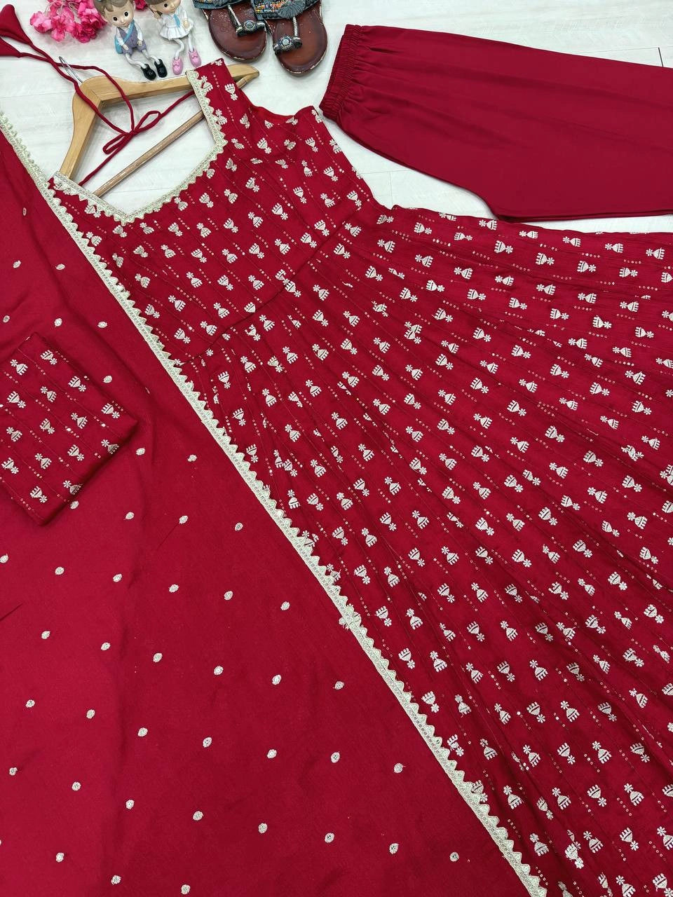 Maroon Anarkali Suit dupatta close-up showing sequins booti motifs with lace border detail