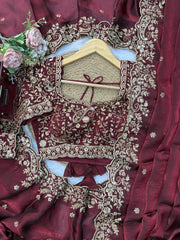 Maroon saree scalloped embroidered border detail