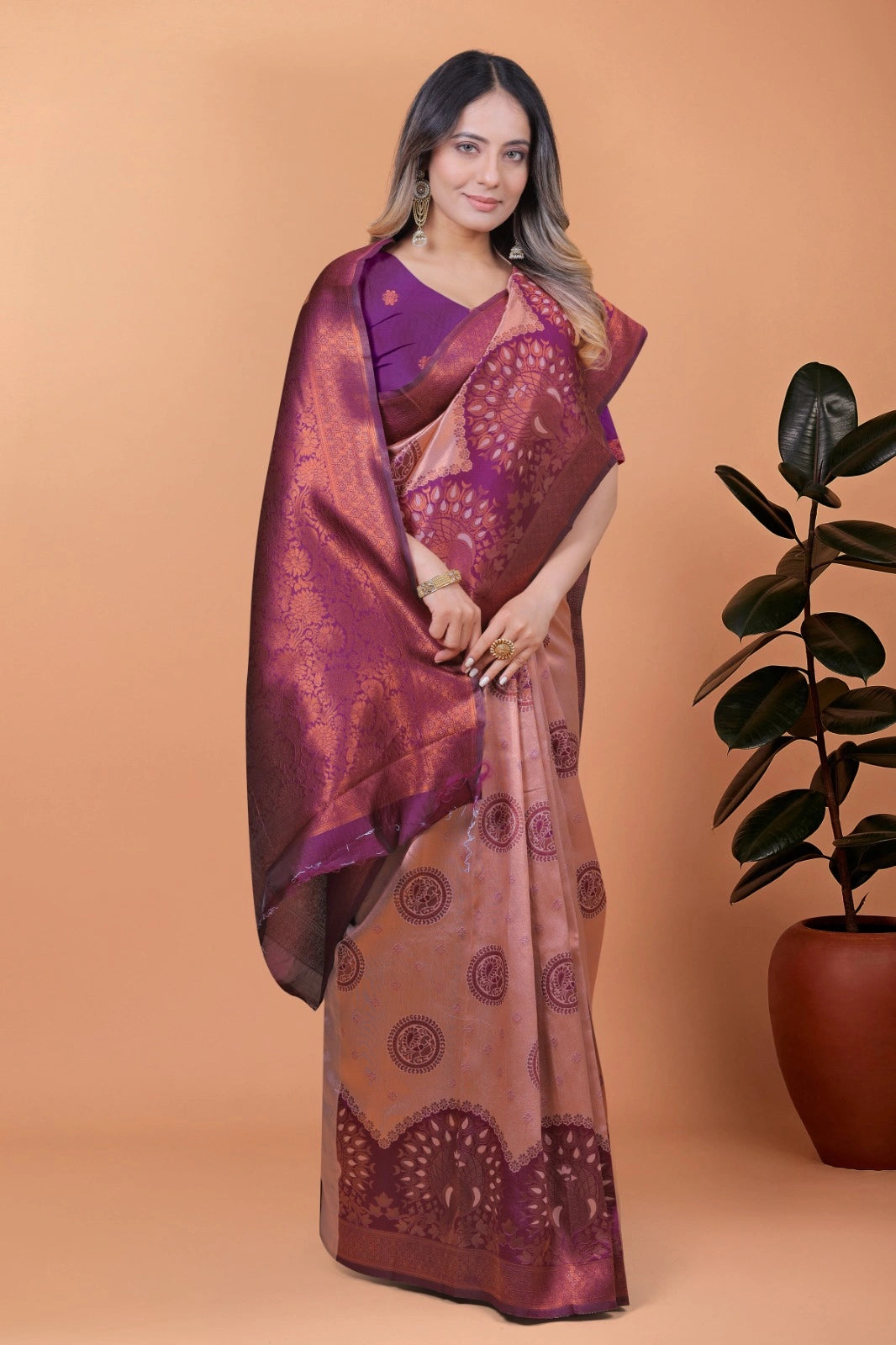 Mauve Pink Zari Weaving Saree – 3/4 view – KS396