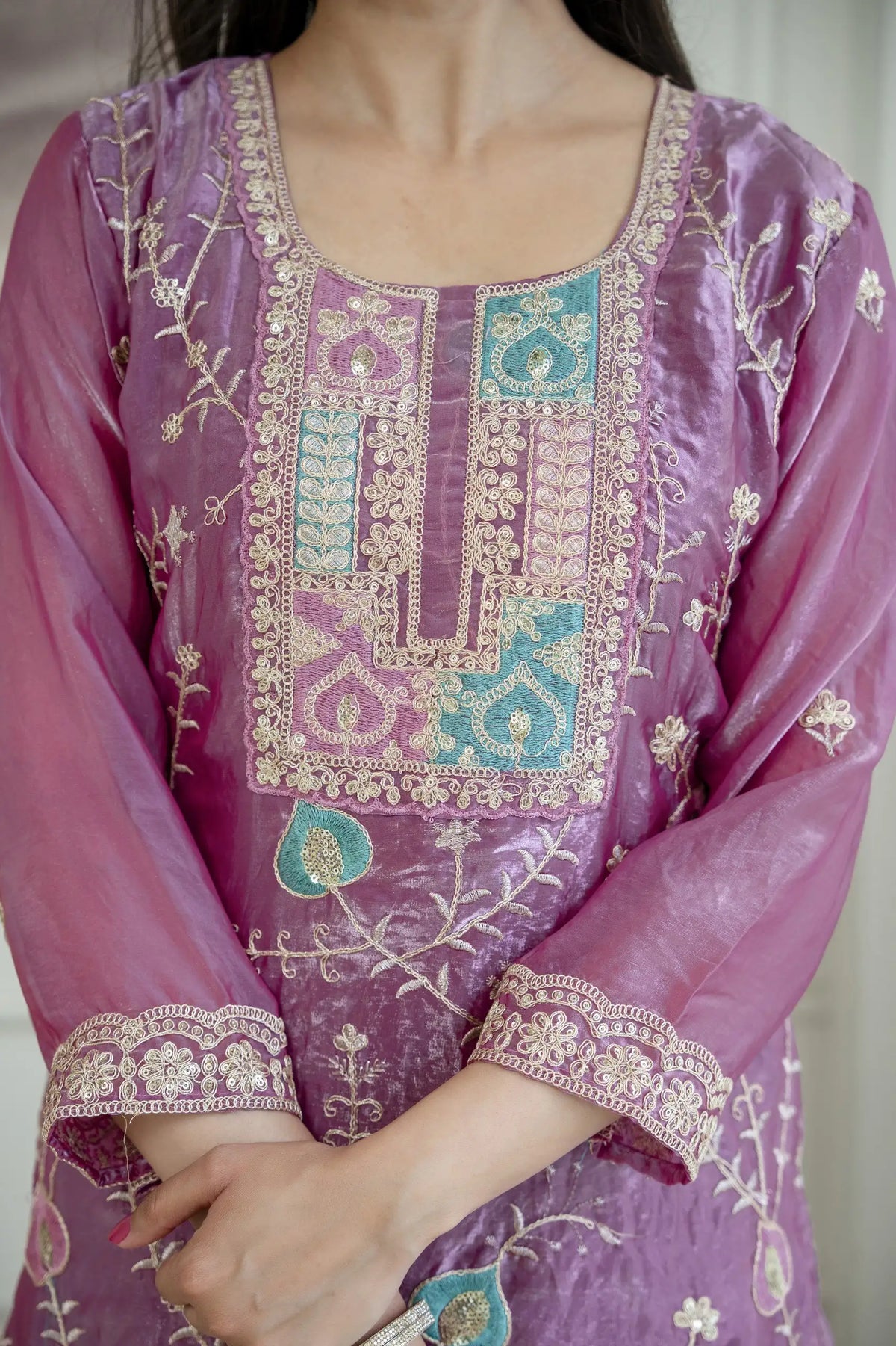 Mauve Fendy Silk Blend Sequins Embroidered Suit KU253 chest neckline close-up