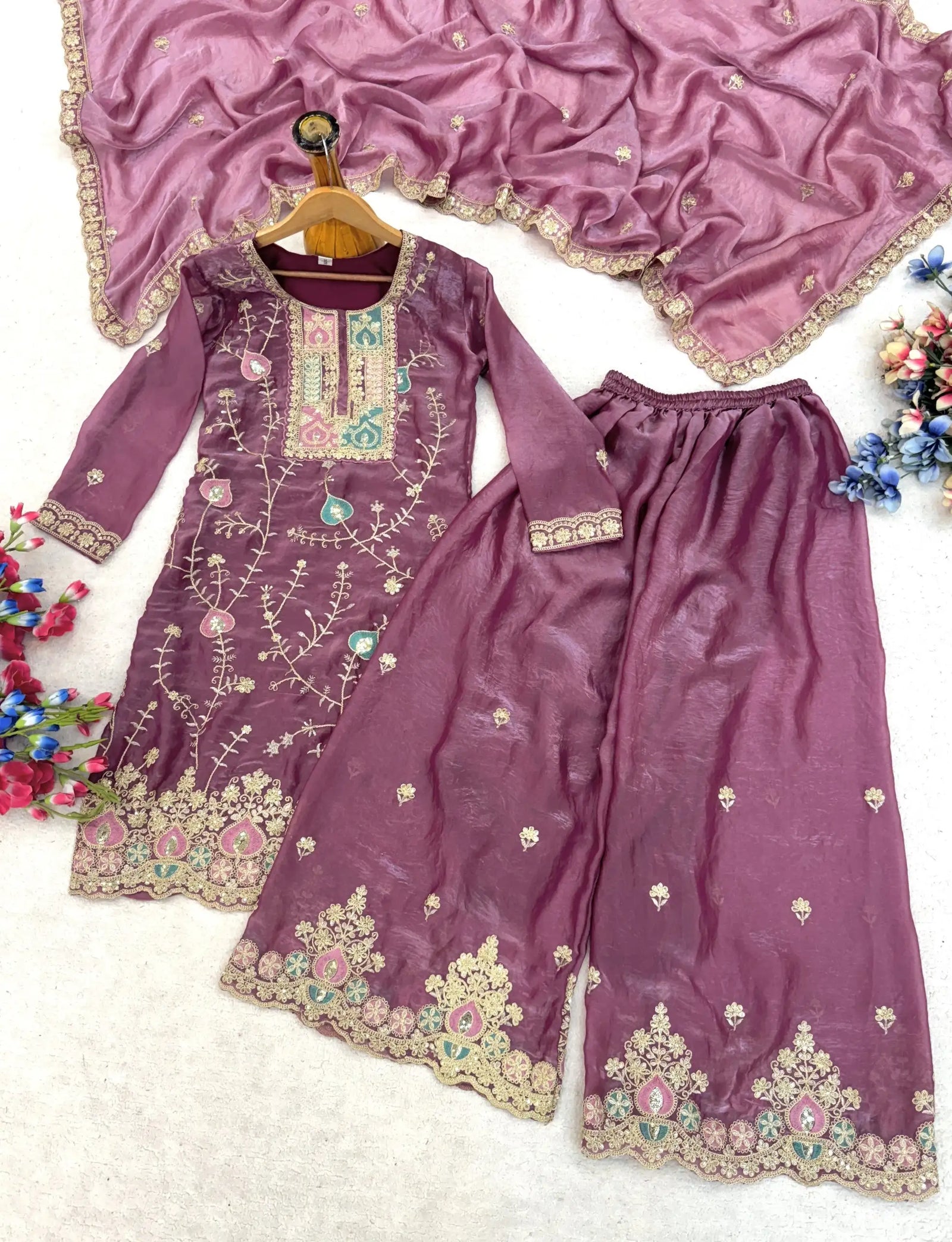 Mauve Fendy Silk Blend Suit with Palazzo KU253 detail close-up