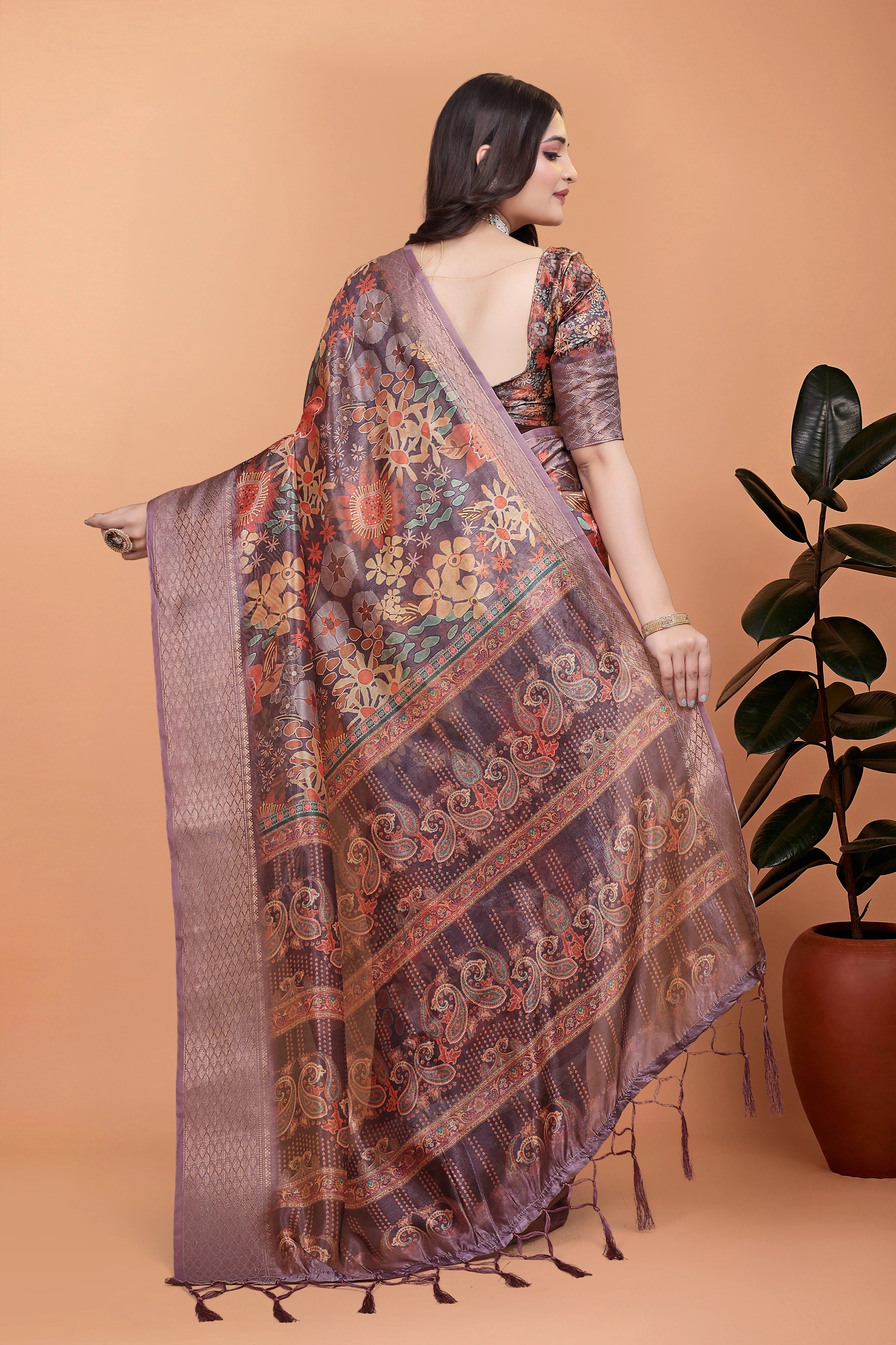 Mauve Zari Weaving Saree Back View Traditional Woven Pallu | Kalyanja KS367
