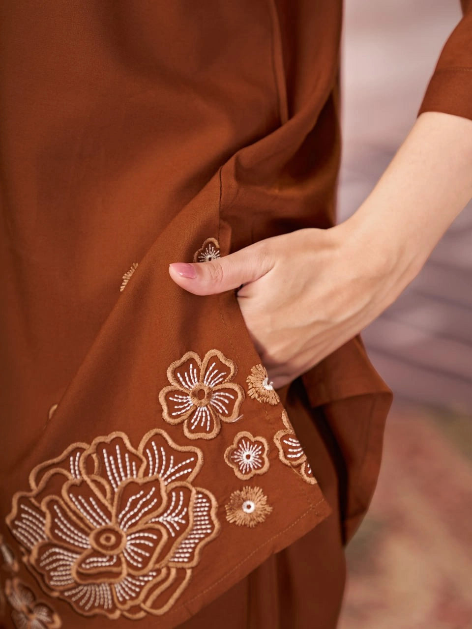 metallic brown multi thread embroidered coord set kalyanja kc13 hem embroidery pocket detail