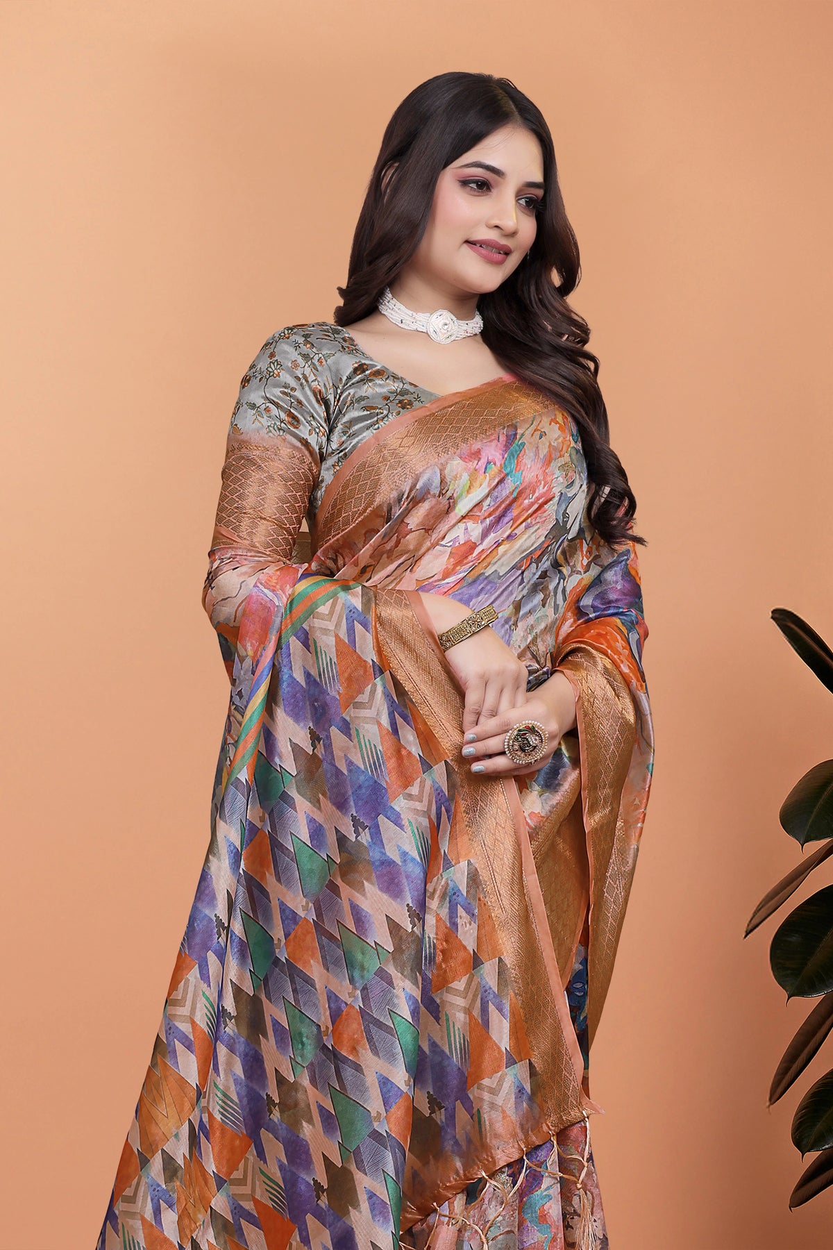 Multicolor Zari Weaving Saree geometric print close-up – Kalyanja KS354