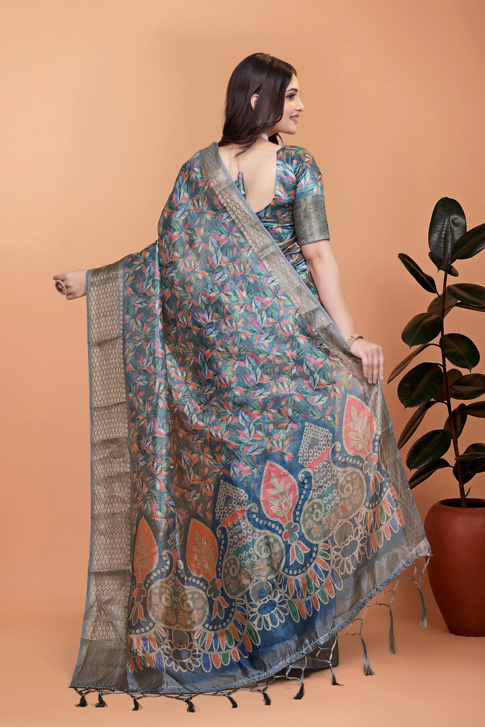 Multicolor Zari Weaving Saree Back View Kalamkari Contrast Pallu | Kalyanja KS357