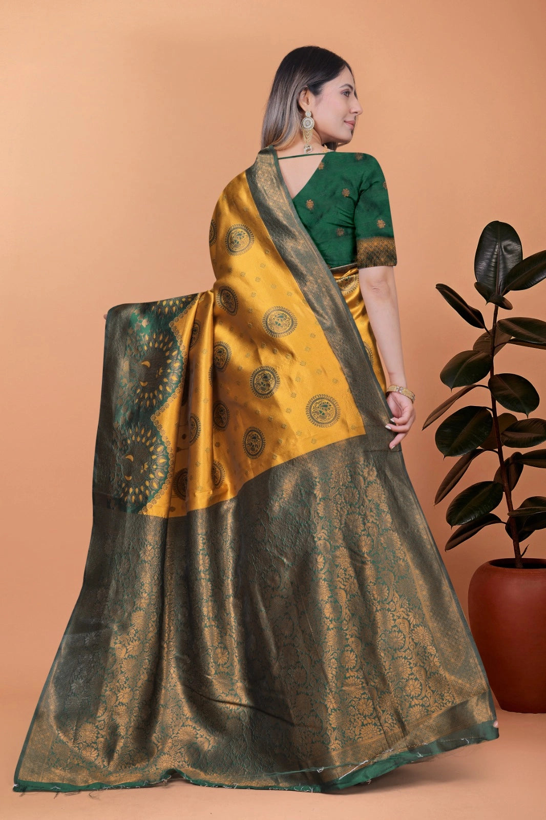 Mustard Yellow Zari Weaving Saree – blouse piece detail – KS396