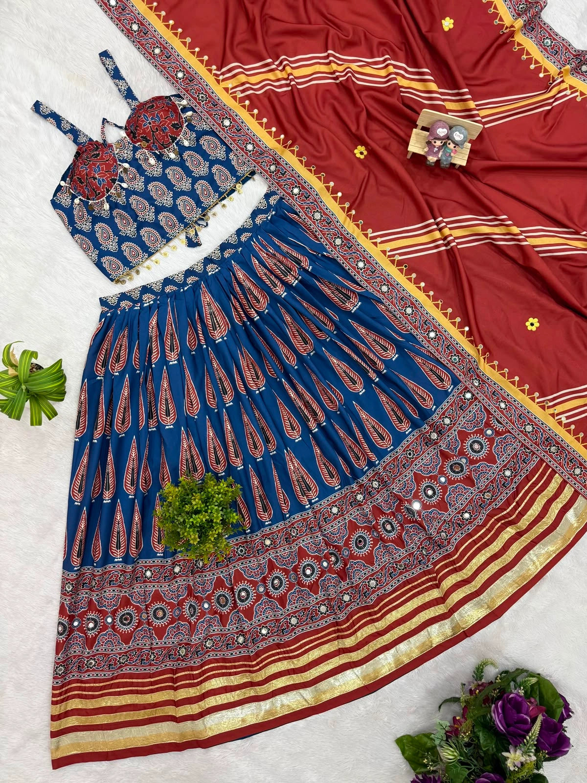 Navy Blue Crepe Ajrakh Print Lehenga dupatta detail – KL181 Kalyanja