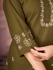 olive green multi thread embroidered coord set kalyanja kc13 sleeve cuff detail