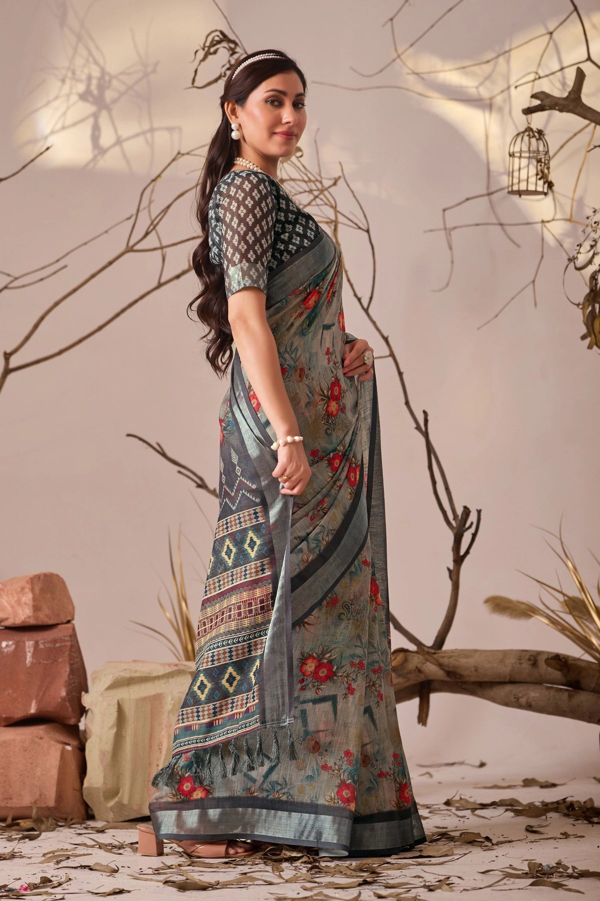 Gray Digital Floral & Royal Ethnic Print Linen Cotton Saree - kalyanja