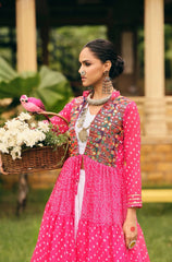 Pink Embroidered Bandhani Print Lehenga mannequin display – KL180 Kalyanja