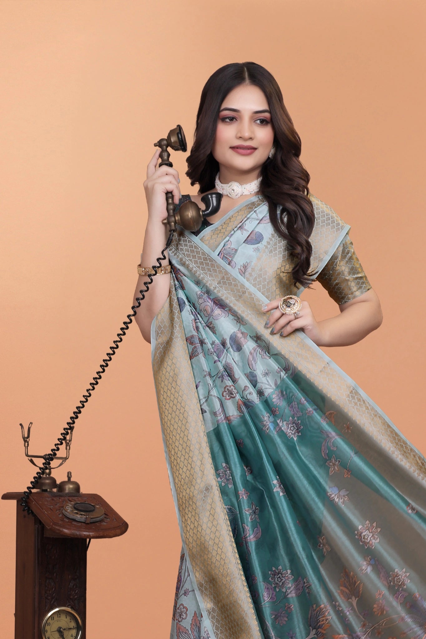 Zari Weaving Saree Upper Body and Pallu Close Up Kalyanja KS381