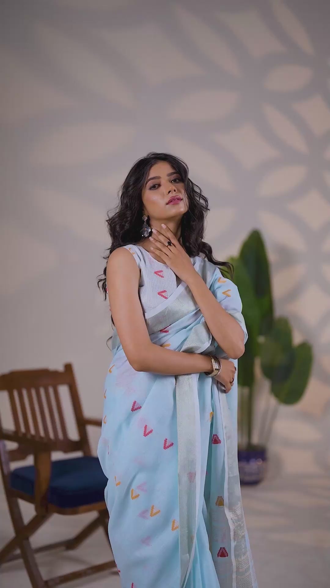 Green Handloom-Style Weaving Linen Silk Saree