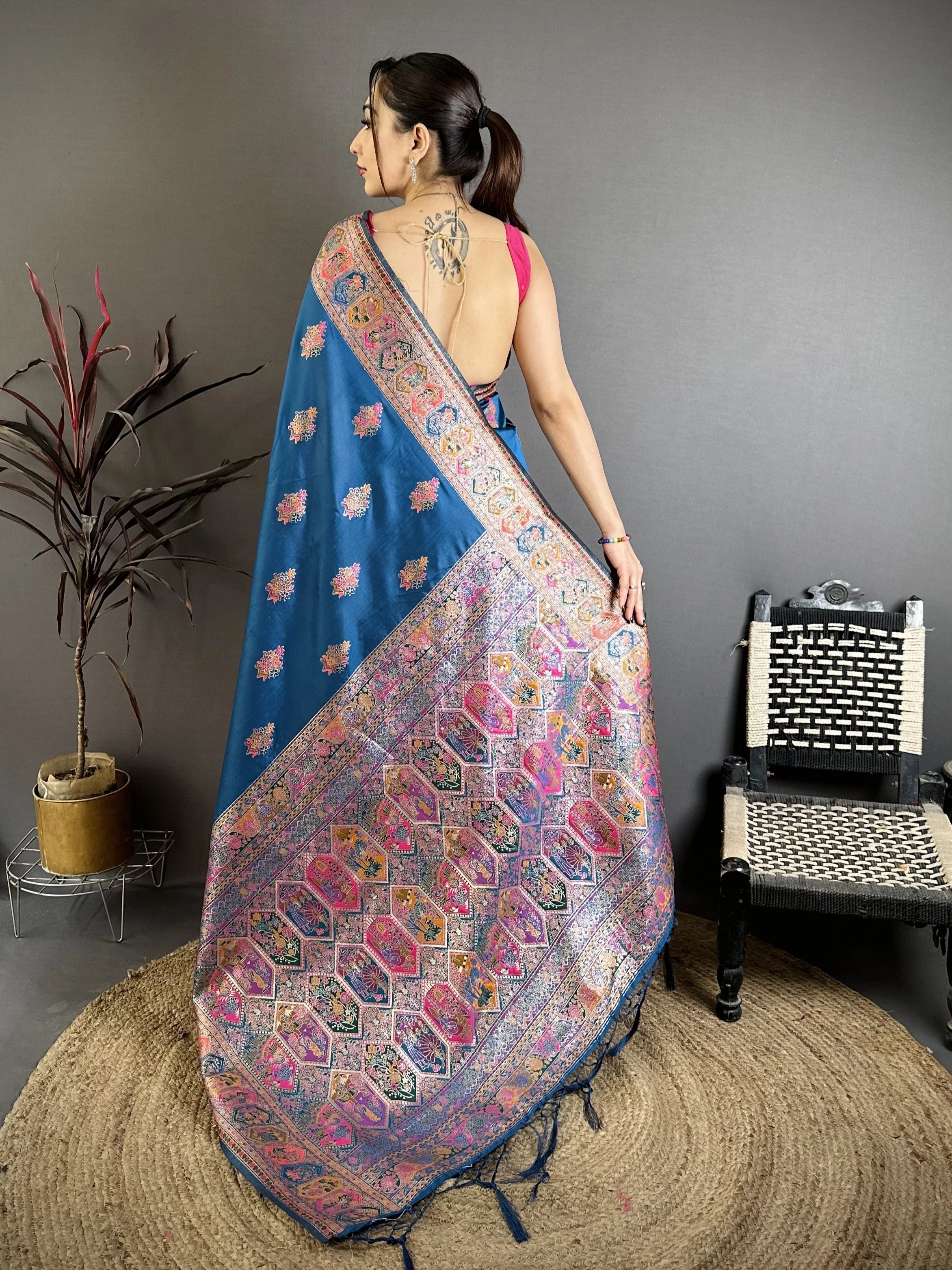 Rama Blue Zari Weaving Saree back pallu spread – KS372