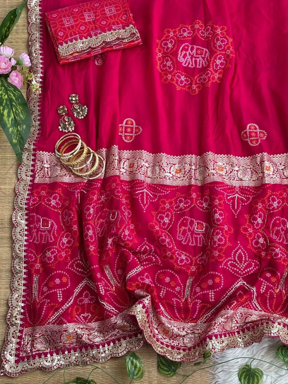 Rani bandhani saree pallu and plain body with blouse piece – Kalyanja KS408