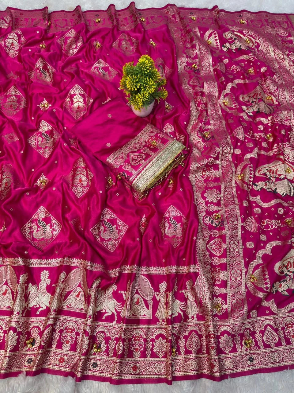 Rani Ghungroo Work with Gold Zari Weaving Saree – full drape view