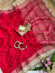 Rani saree with gold lace border and blouse piece flat lay – Kalyanja KS406