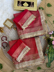 Rani saree and blouse piece with fancy lace trim – Kalyanja KS406