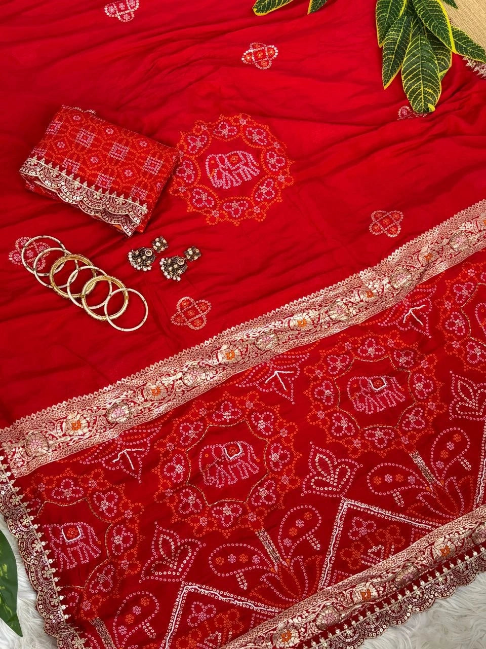 Red saree elephant bandhani medallion print detail – Kalyanja KS408