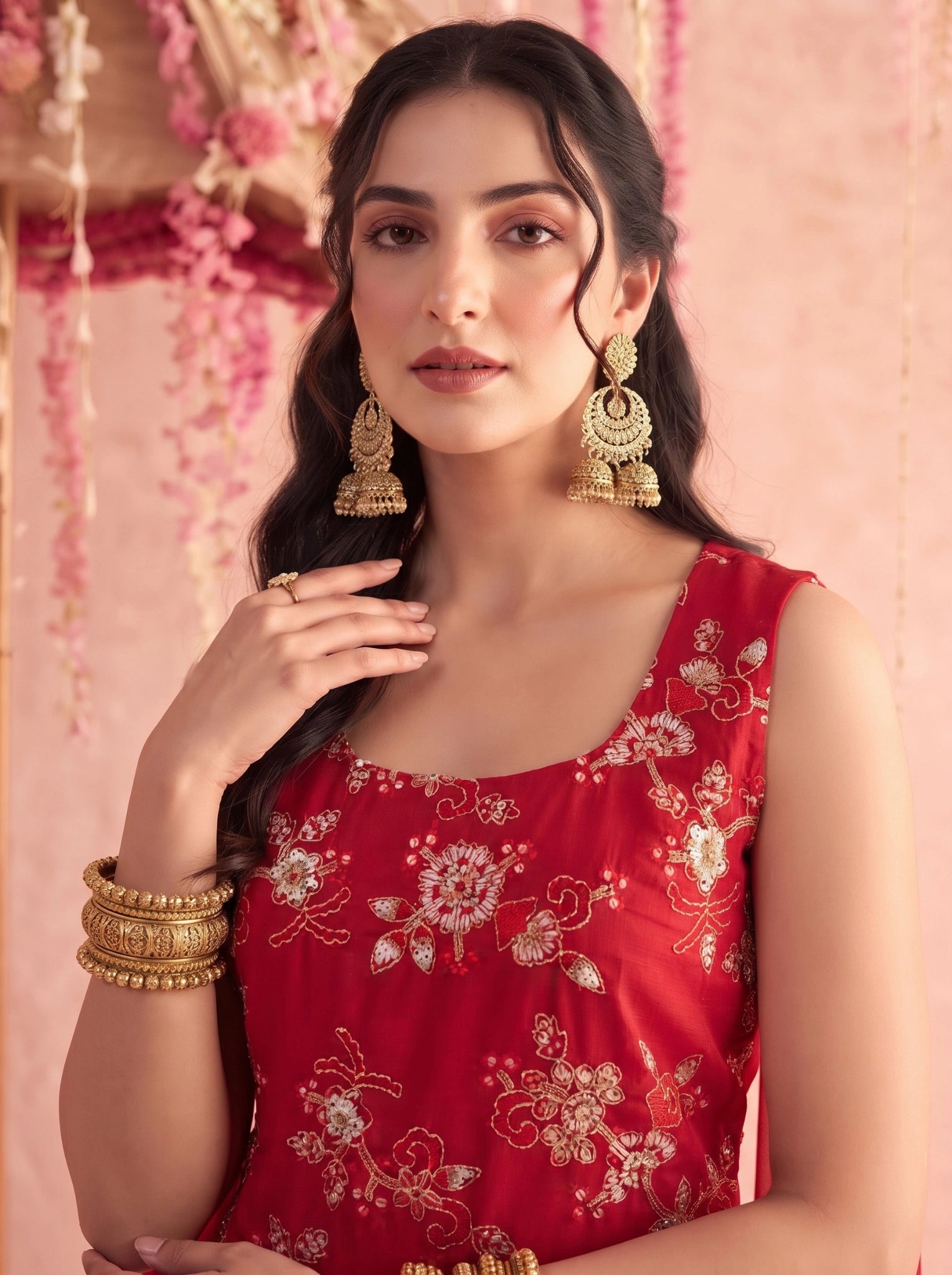 Red Suit KU318 neckline embroidery