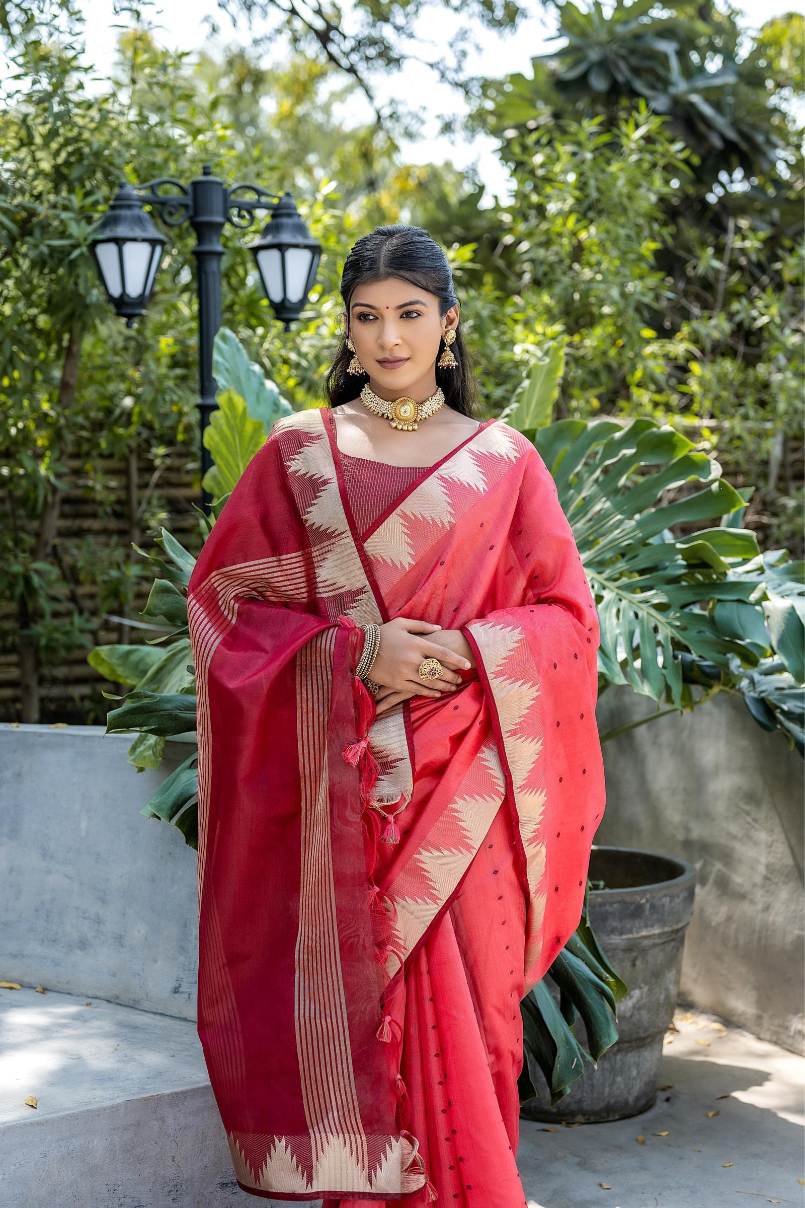 Red Handloom Silk Saree Gold Border