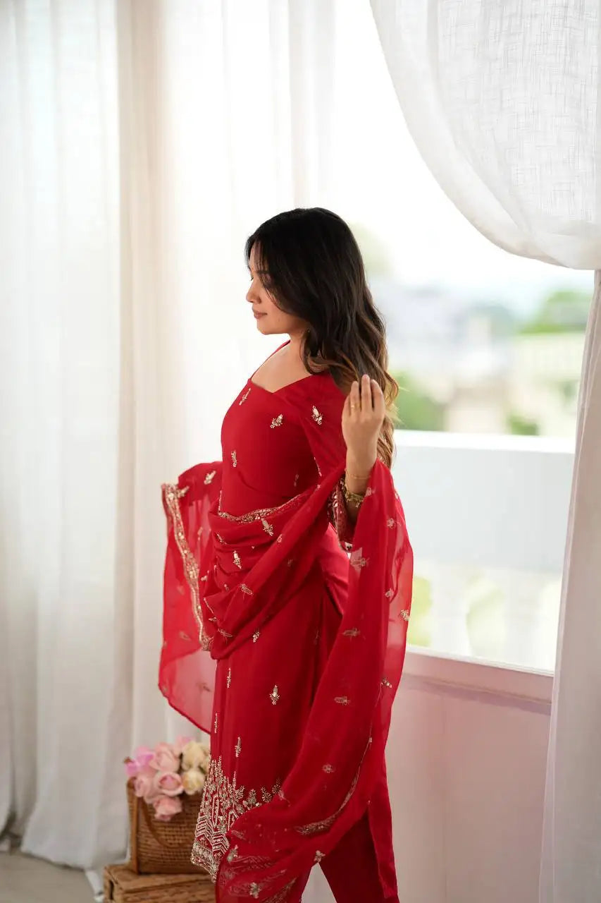 Red Beads Thread Suit KU254 sleeve cuff embroidery close-up