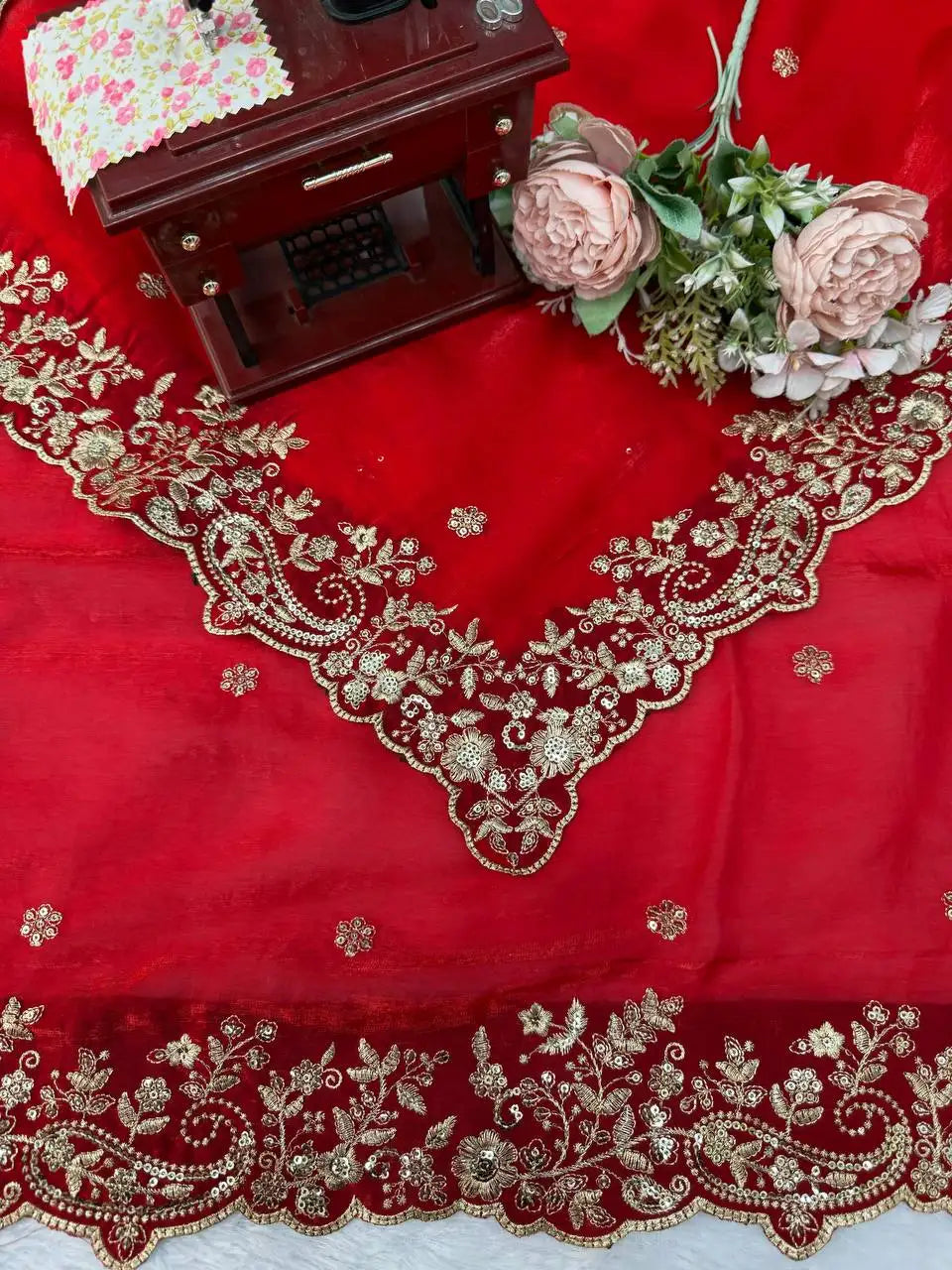 Red Saree Embroidered Pallu Scallop Border and Neckline Detail | Kalyanja KS352