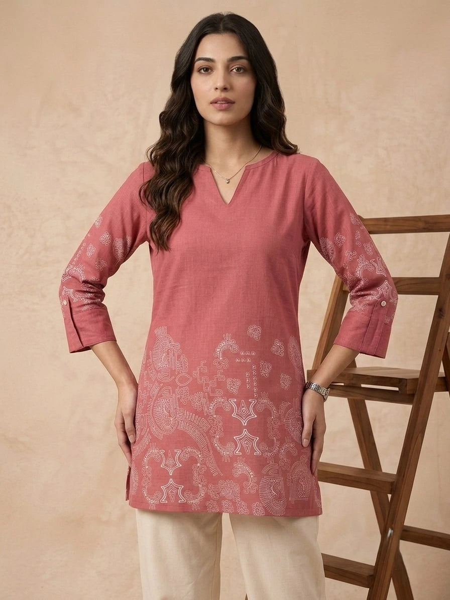 Soft Pink Block Print Short Kurti front facing – round neck ethnic motif print – KSK61