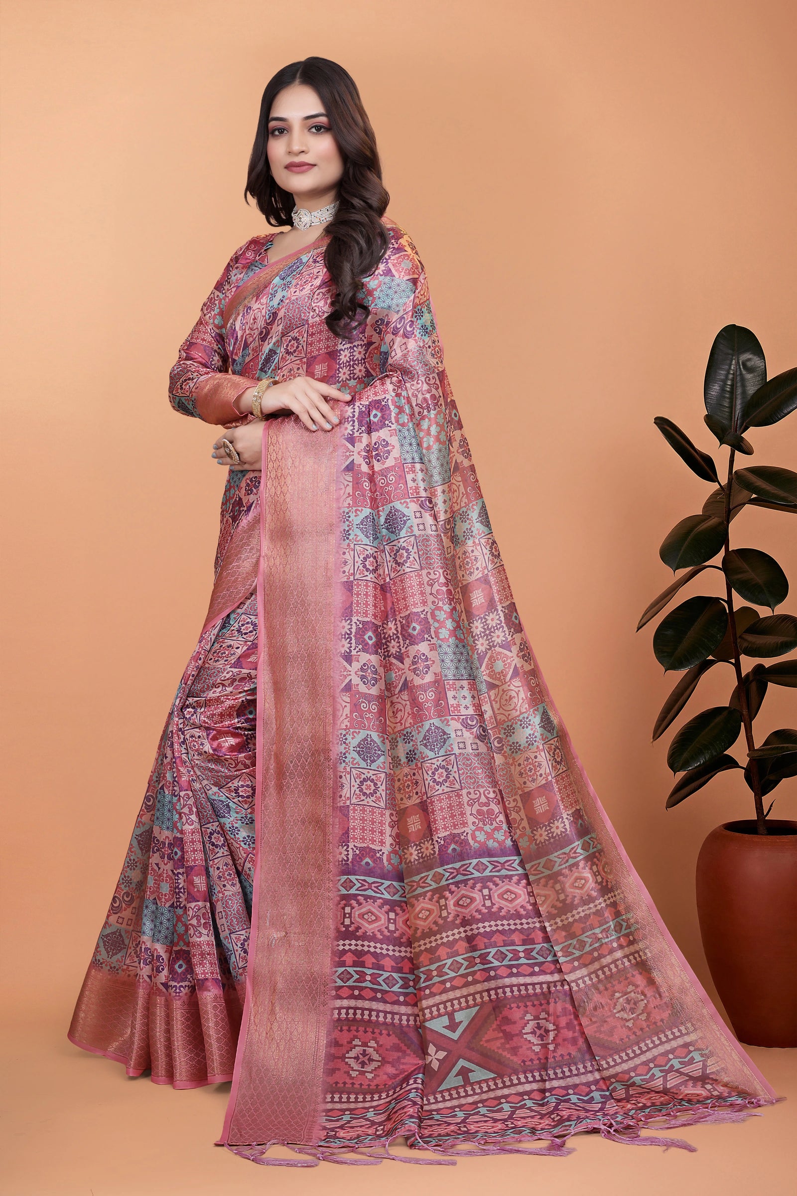 Soft Pink Zari Weaving Saree Patchwork Print Full Front | Kalyanja KS364