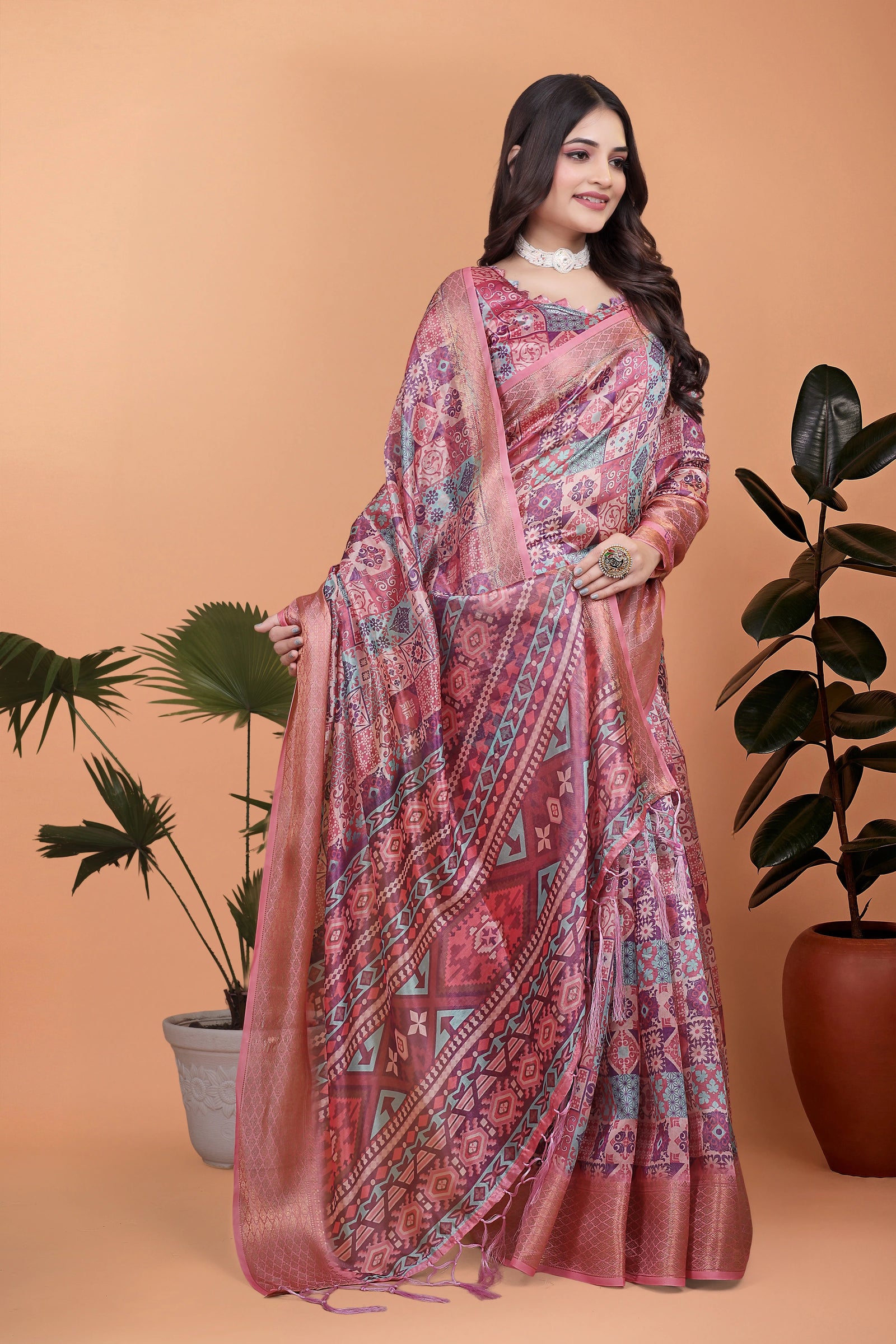 Soft Pink Zari Weaving Saree Woven Pallu View | Kalyanja KS364